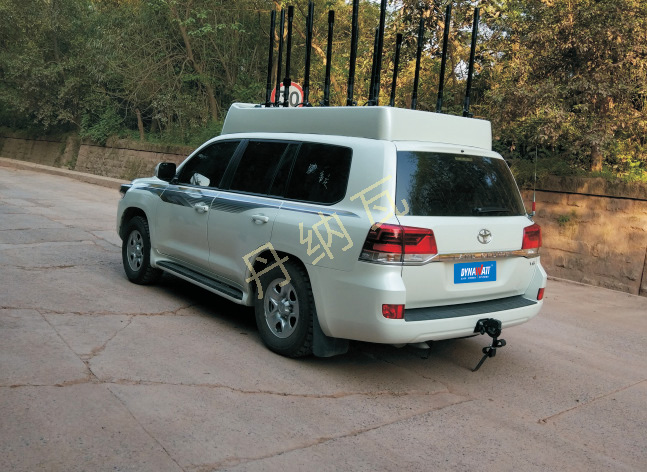 丰田陆地巡洋舰4000干扰车